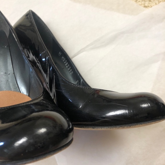 Stuart Weitzman Black Heels Round Toe - Picture 3 of 5